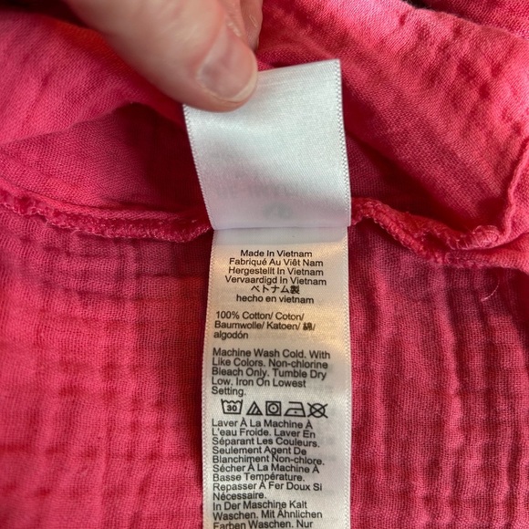 J. Crew Vibrant Pink Cotton Blouse with Button Detail Size XXS - Picture 5 of 5